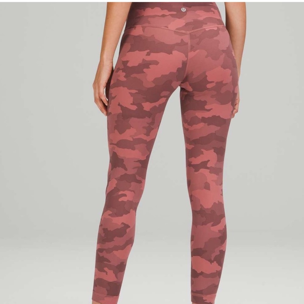 Lululemon wunder under pink camo leggings